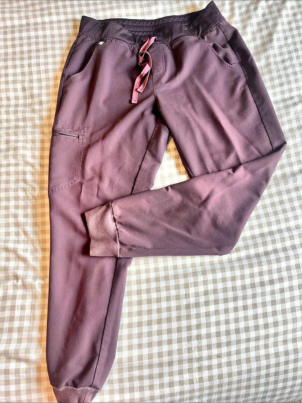 FIGS Rafaela Scrub Top and Zamora Jogger Set brown